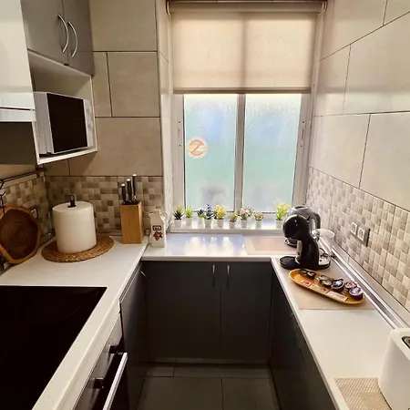 Апартаменты Super Comfy And Homey 4br Peachy *